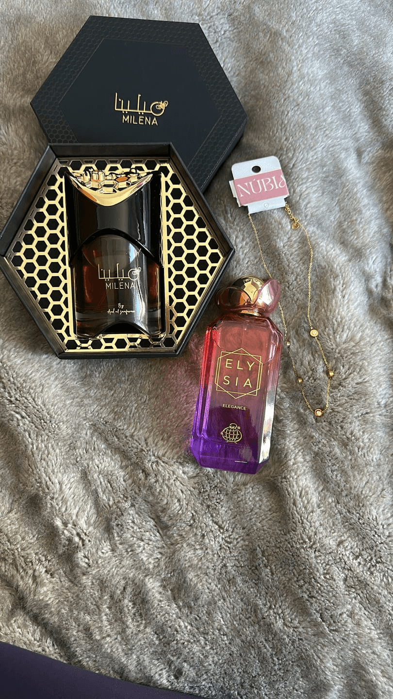 Milena e Elysia Elegance com pulseira Núbia de oferta